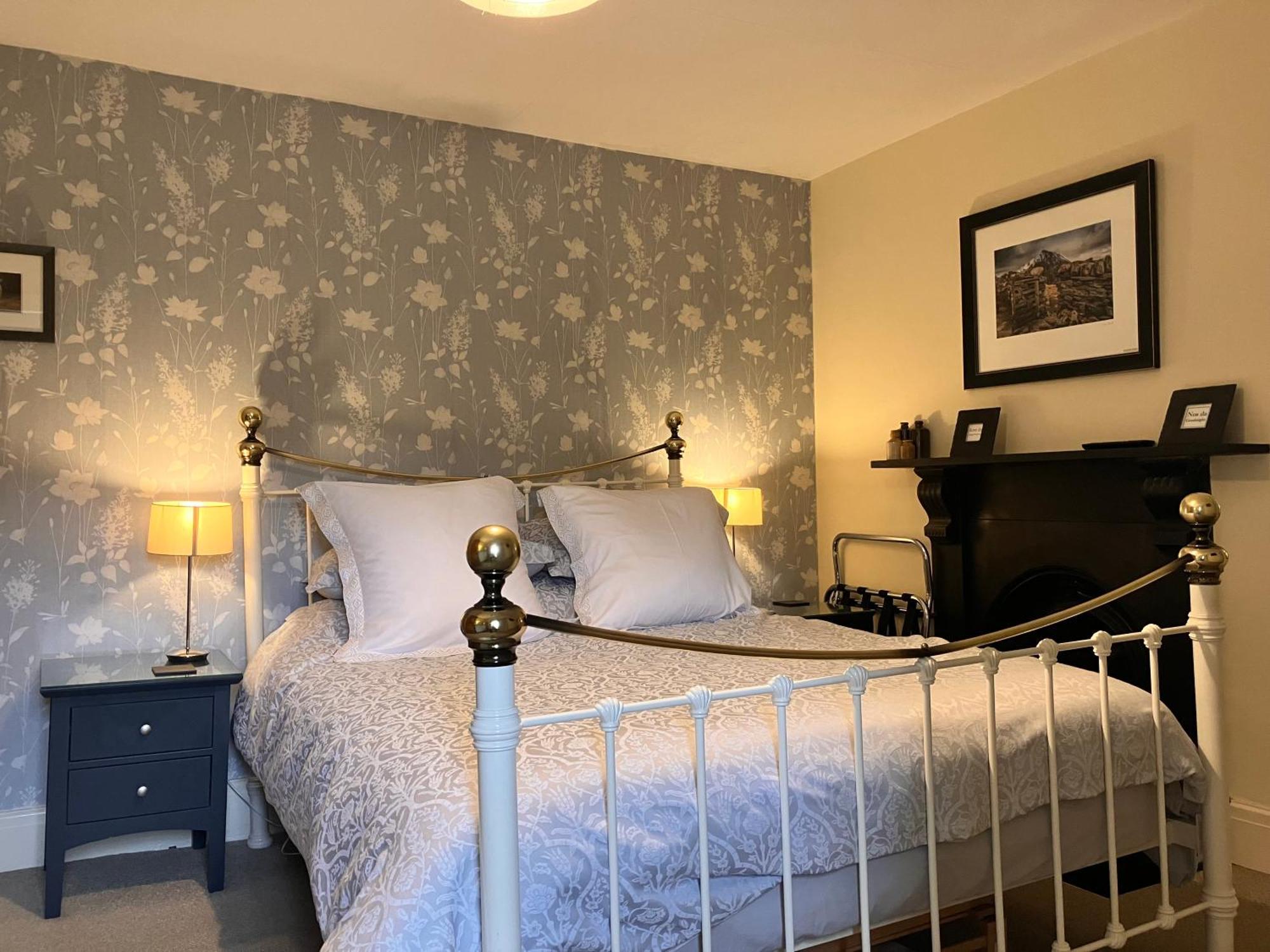 Plas Yn Yale With Mountain Views From All Windows Wrexham Esterno foto
